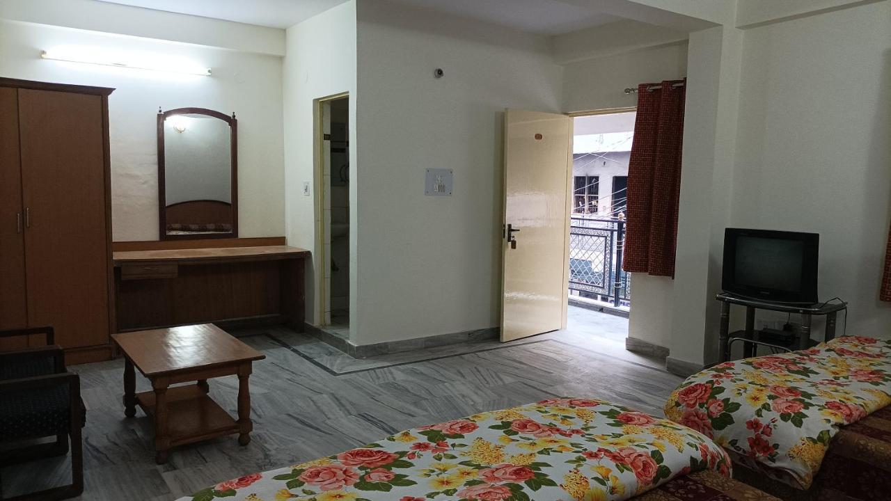 Hotel Siddharth Dehradun Bagian luar foto